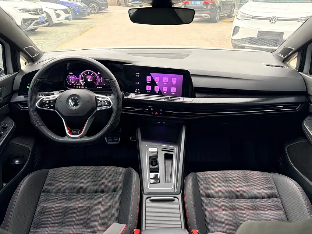 Volkswagen Golf GTI Facelift 380TSI DSG GTI, фото 7