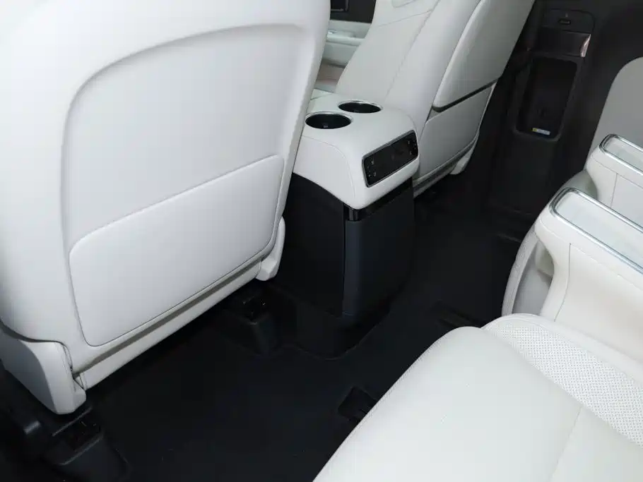 Li Auto Li MEGA — миниатюра 29