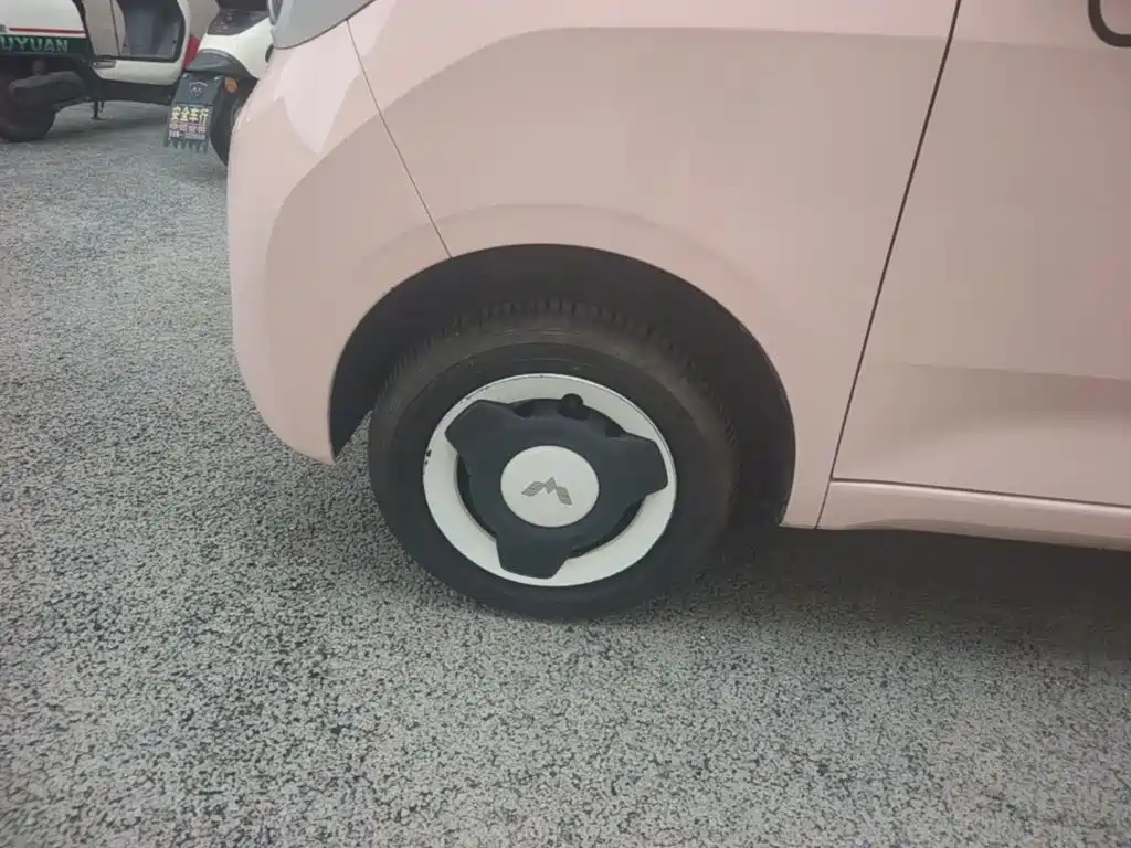 Wuling MINIEV — миниатюра 23