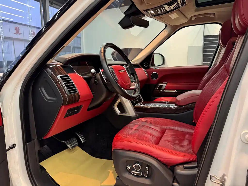 LAND ROVER RANGE ROVER