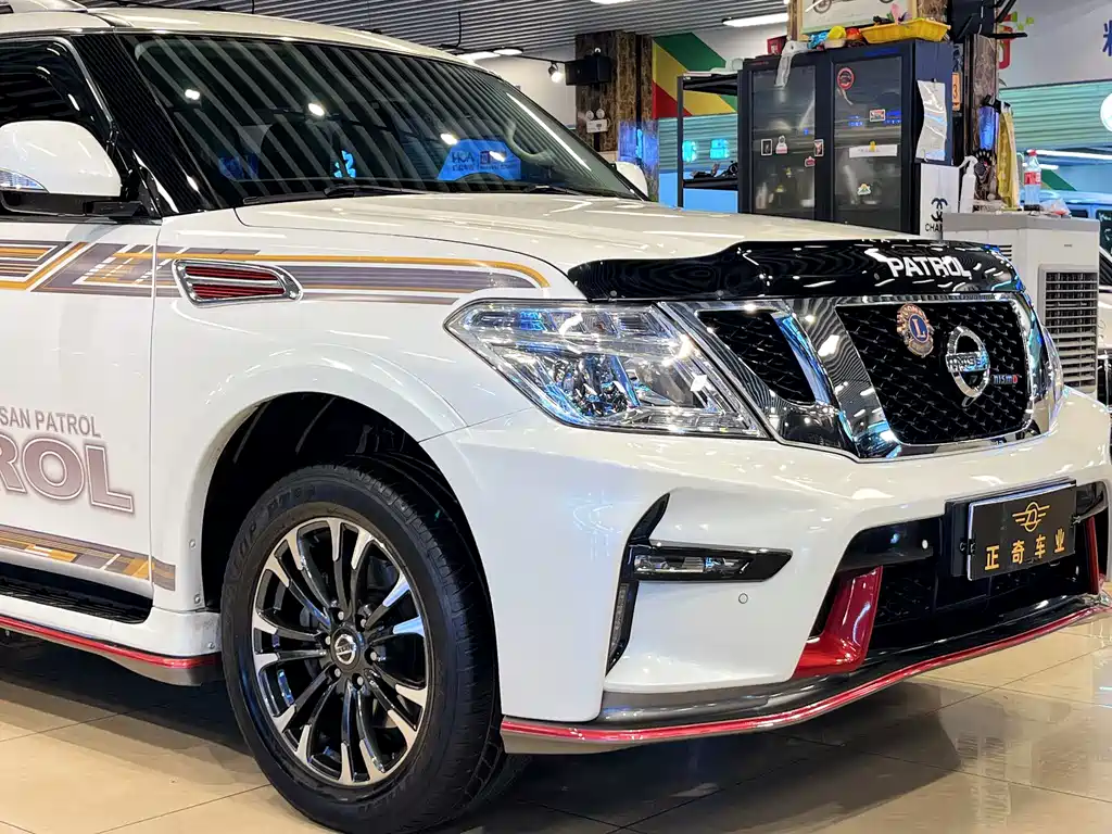 Nissan Patrol — миниатюра 4