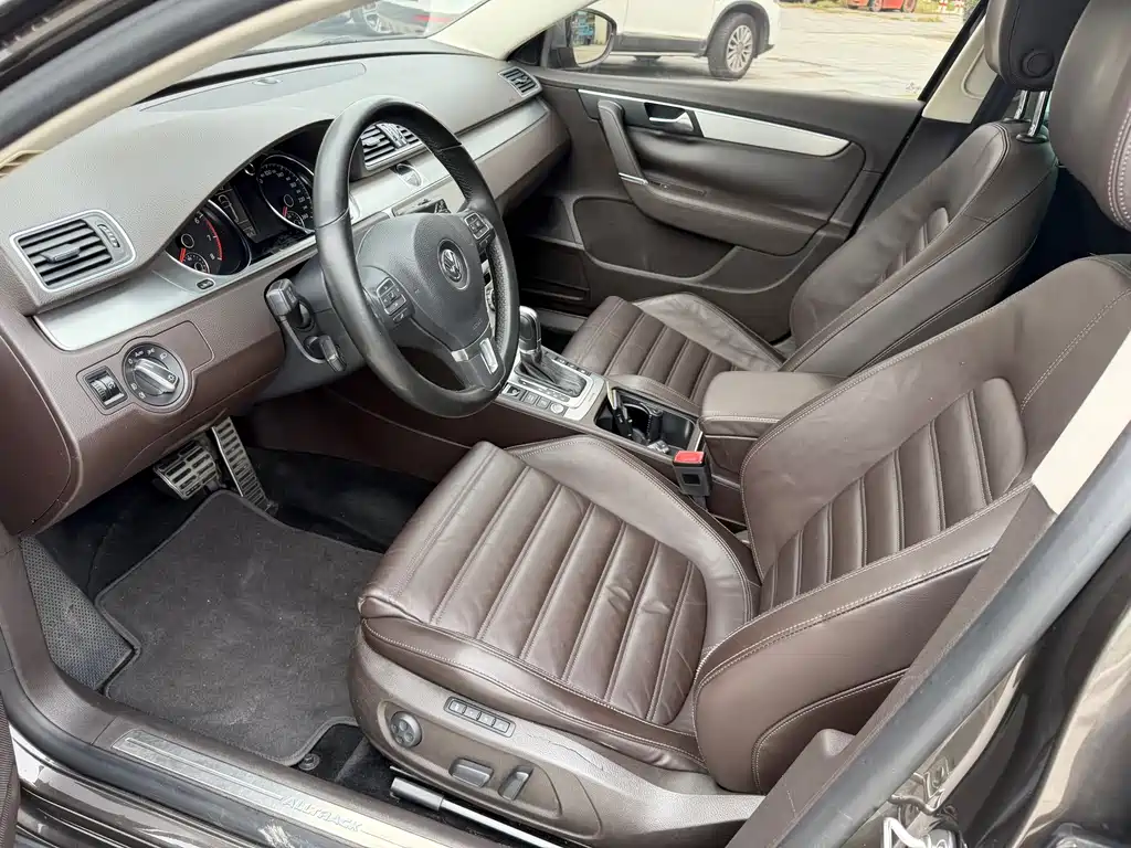 Volkswagen Magotan (Import) — миниатюра 7