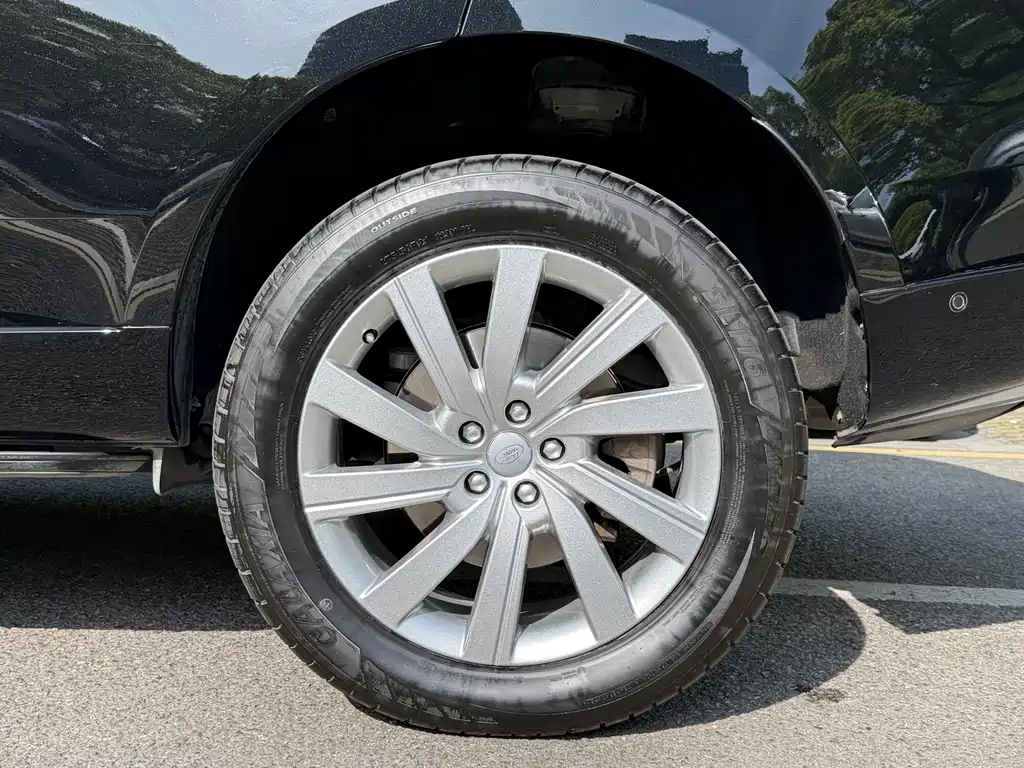 Land Rover Range Rover — миниатюра 16