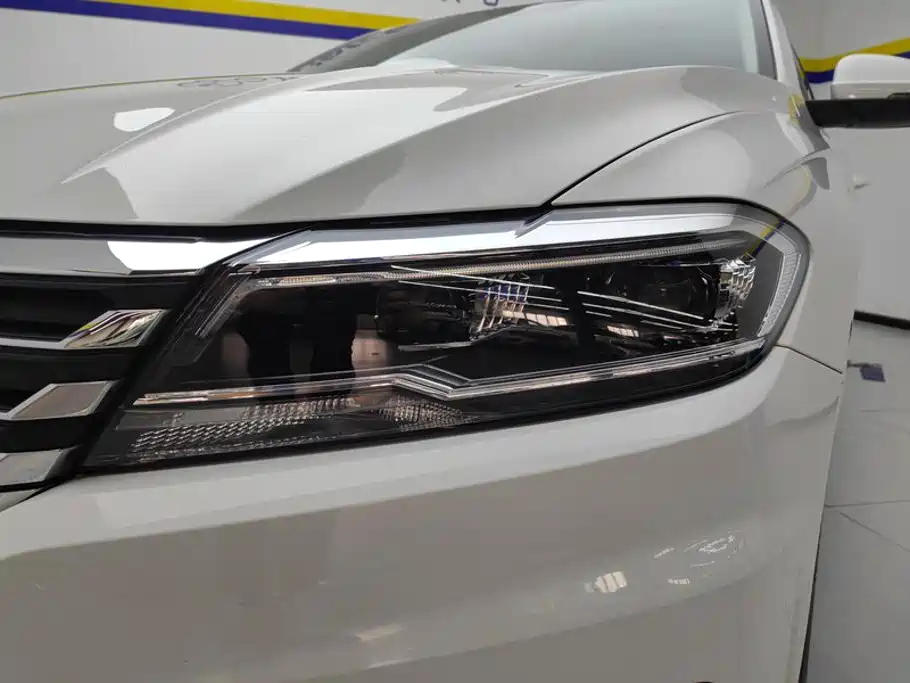 Volkswagen Lavida — миниатюра 5