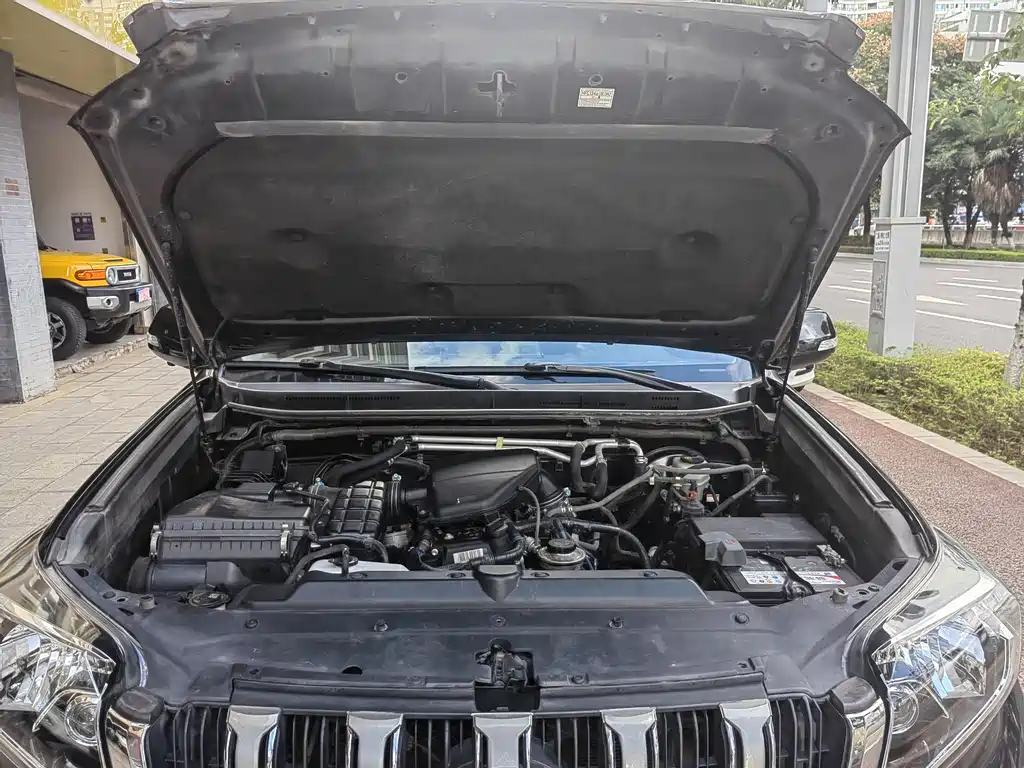 Toyota Land Cruiser Prado 2018 2.7L