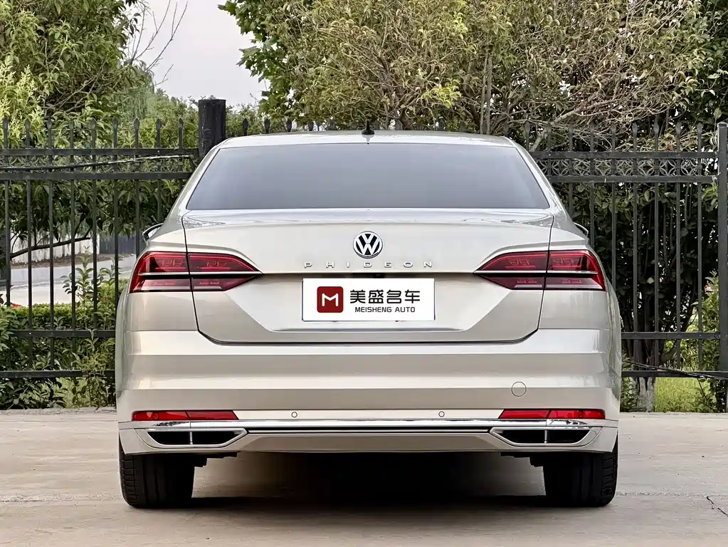 Volkswagen Phideon — миниатюра 8