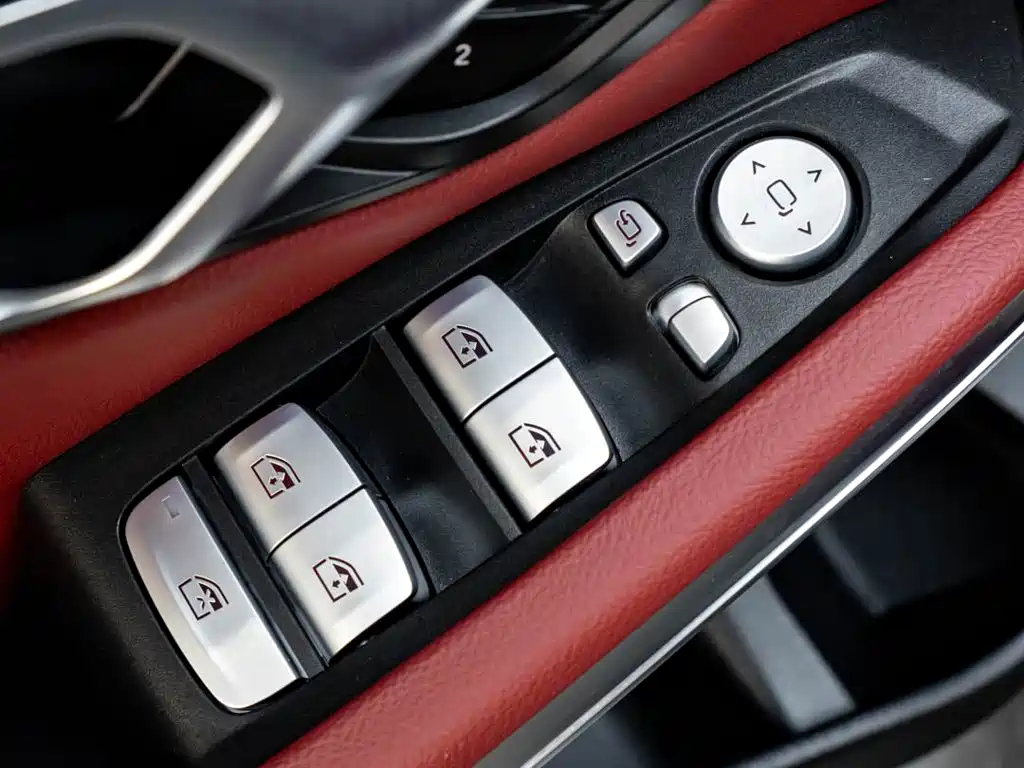 BMW 3 Series — миниатюра 23