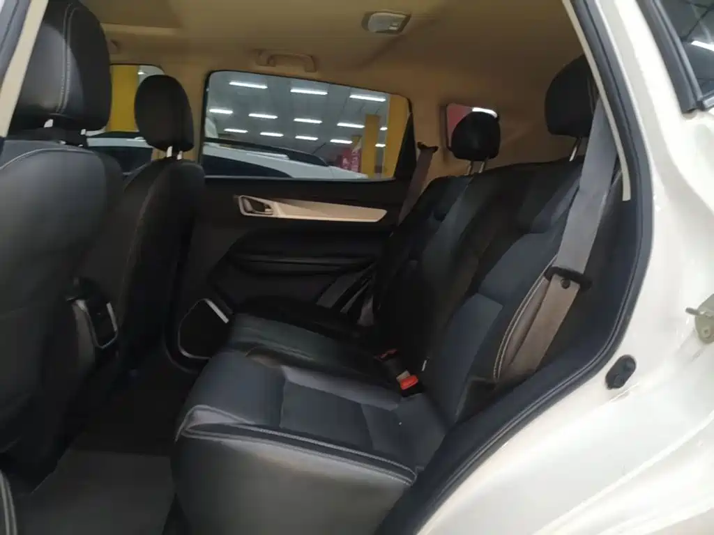 Geely Vision X6 — миниатюра 17
