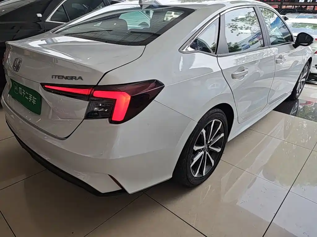Honda Integra — миниатюра 7