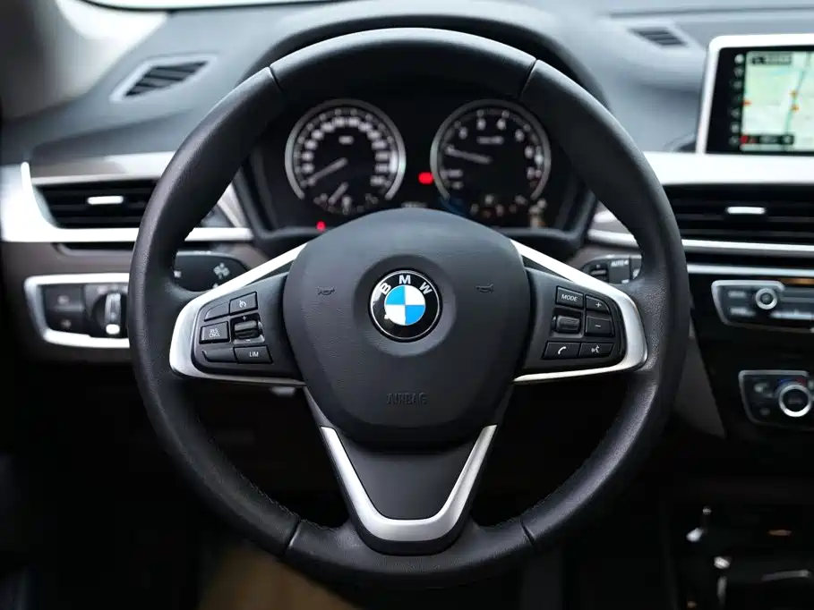 BMW X1 — миниатюра 11
