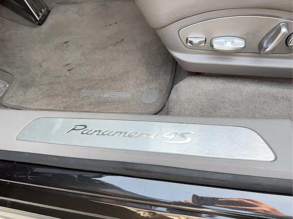 Porsche Panamera — миниатюра 16