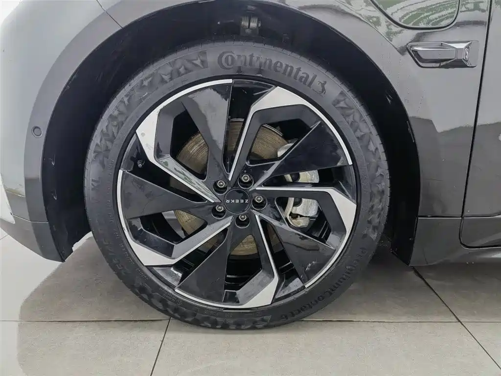 ZEEKR EXTREME KRYPTON 001