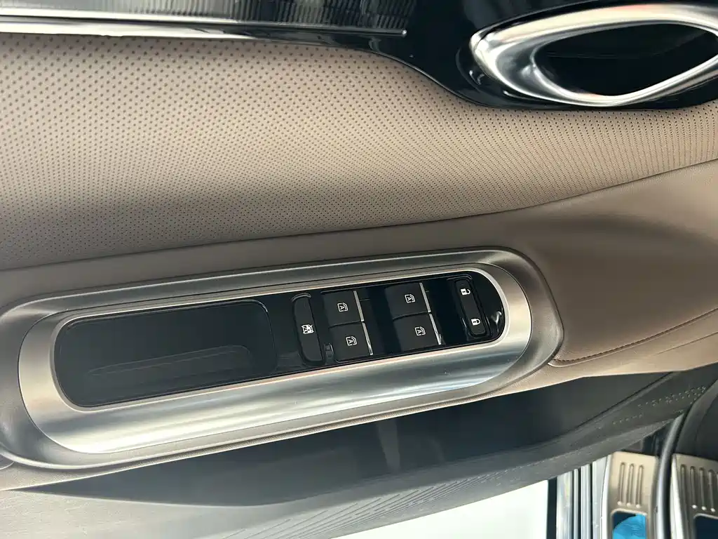 GAC Motor Trumpchi E8 — миниатюра 5