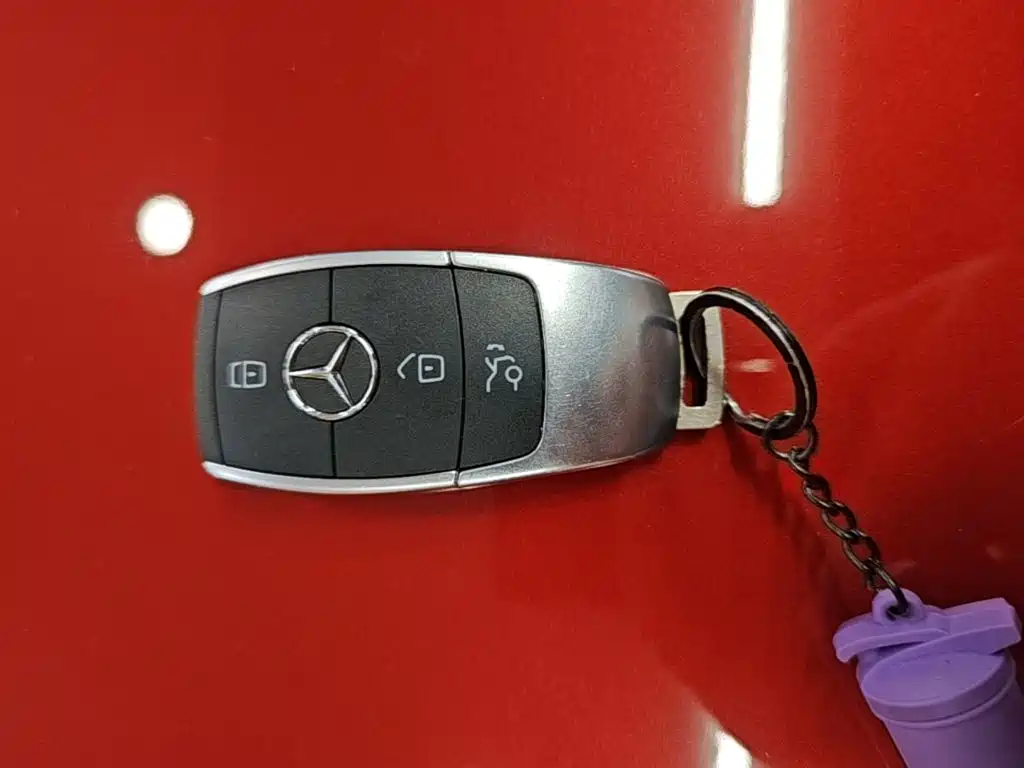 Mercedes-Benz C-Class (Import) — миниатюра 9