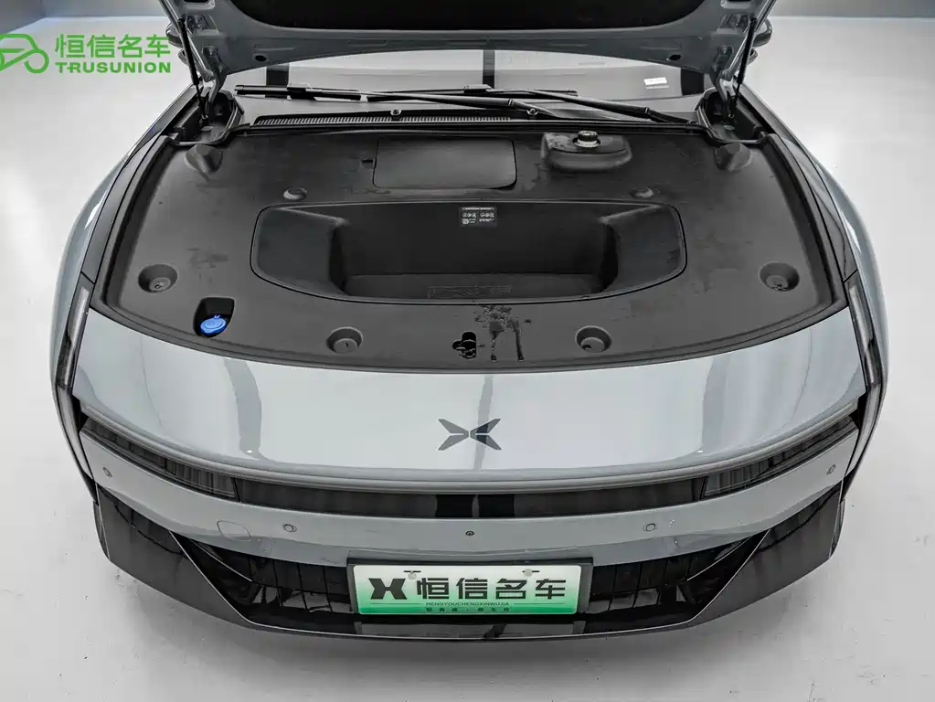 XPeng P7 — миниатюра 13