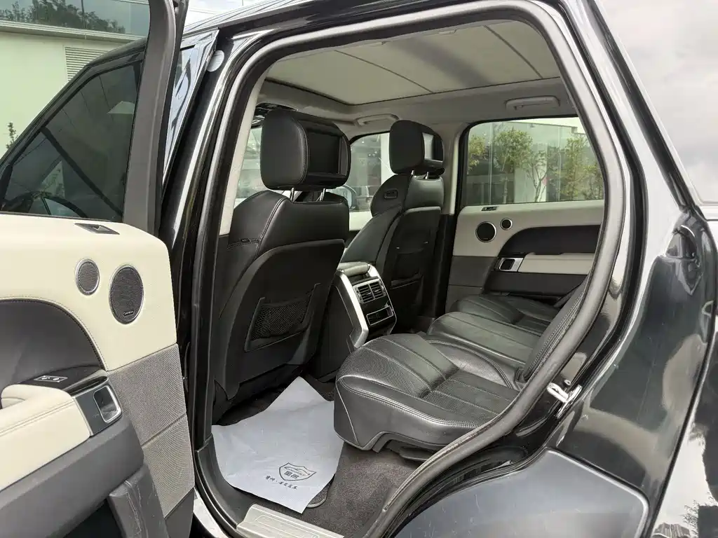 Land Rover Sport — миниатюра 6