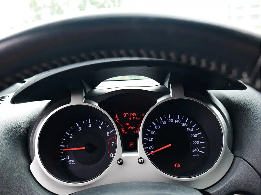 Infiniti ESQ — миниатюра 11