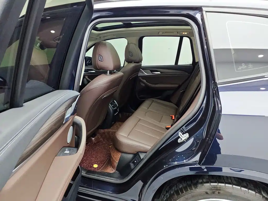 BMW X3 — миниатюра 15