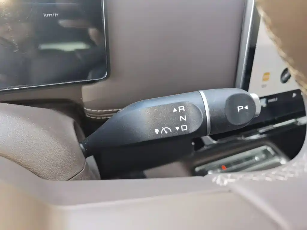 Wuling Xingguang 730 New Energy — миниатюра 14