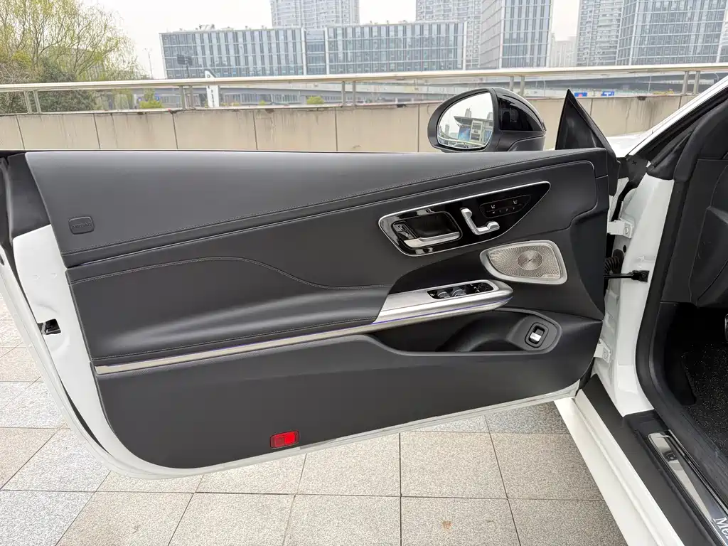 Mercedes-Benz CLE 2025 CLE 300 4MATIC