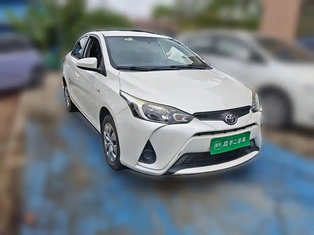 Toyota Yaris L — миниатюра 3