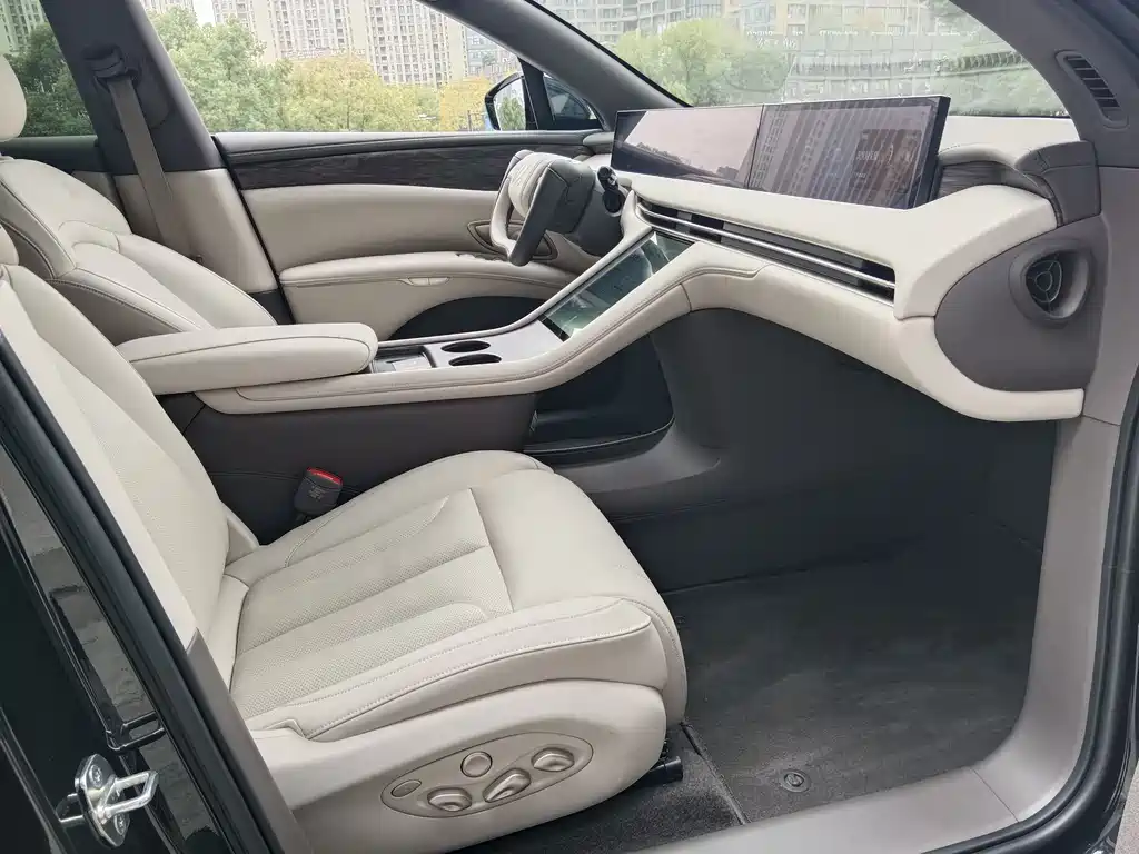 ZHIJI AUTOMOBILE ZHIJI LS7