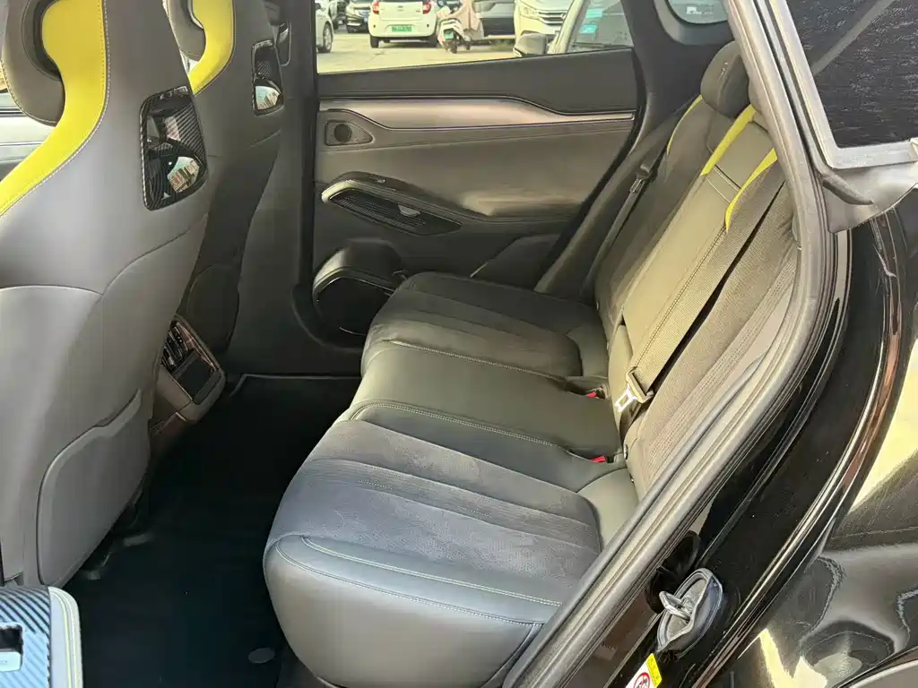 BYD L EV — миниатюра 3