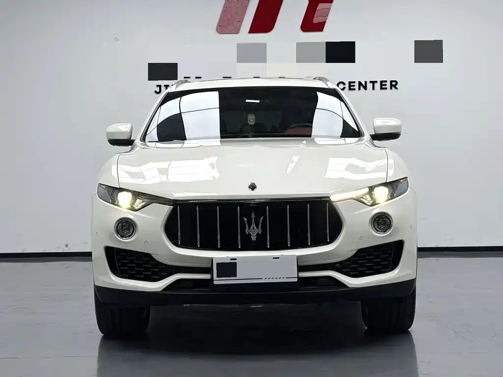 Maserati Levante — миниатюра 2