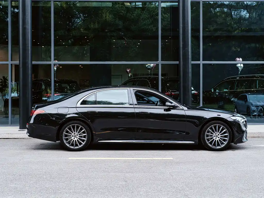 Mercedes-Benz S-Class — миниатюра 3