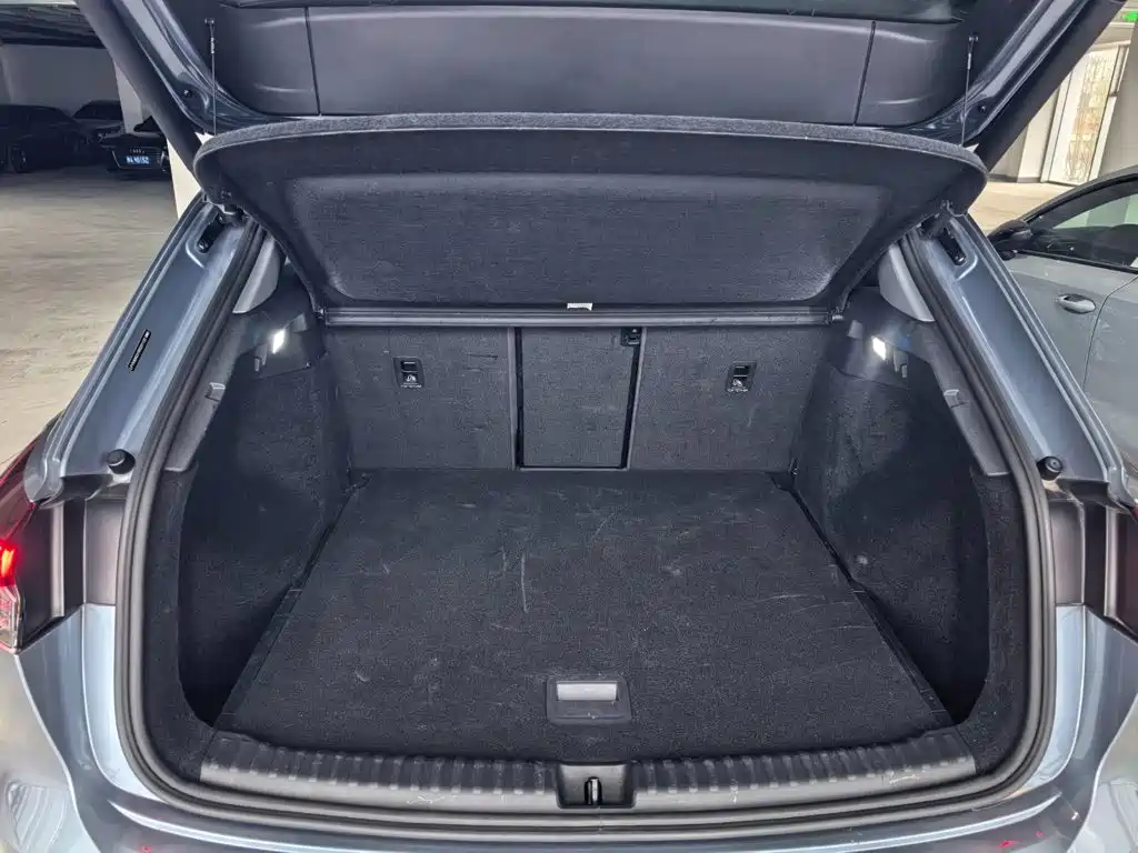 Audi Q4 e-tron — миниатюра 14