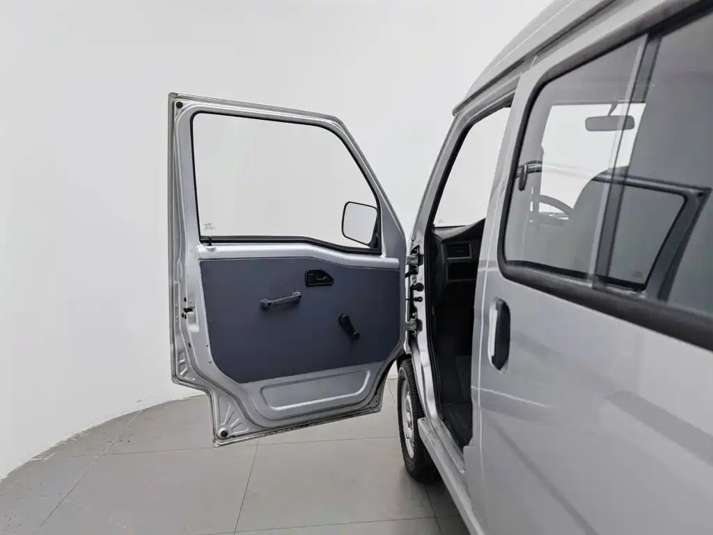 Wuling Zhiguang — миниатюра 8