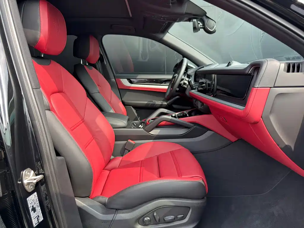 Porsche Cayenne — миниатюра 15