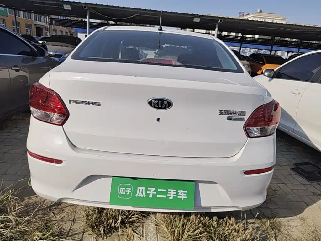 Kia Huanchi — миниатюра 6