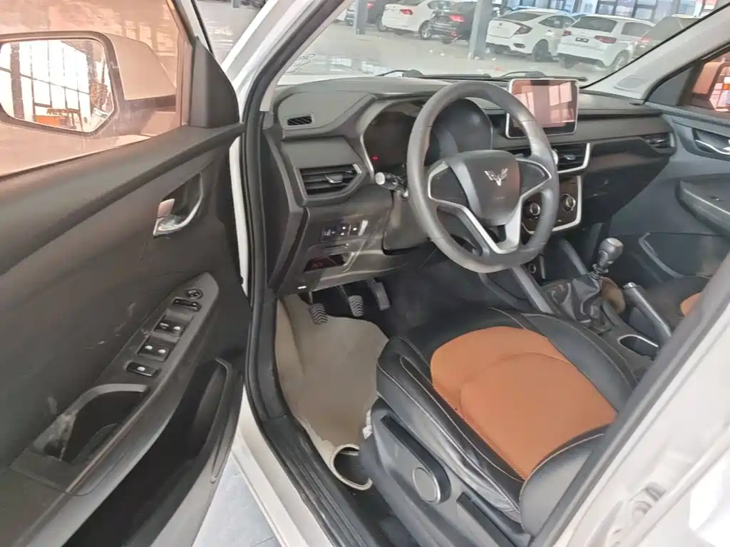 Wuling Hongguang S3 — миниатюра 16