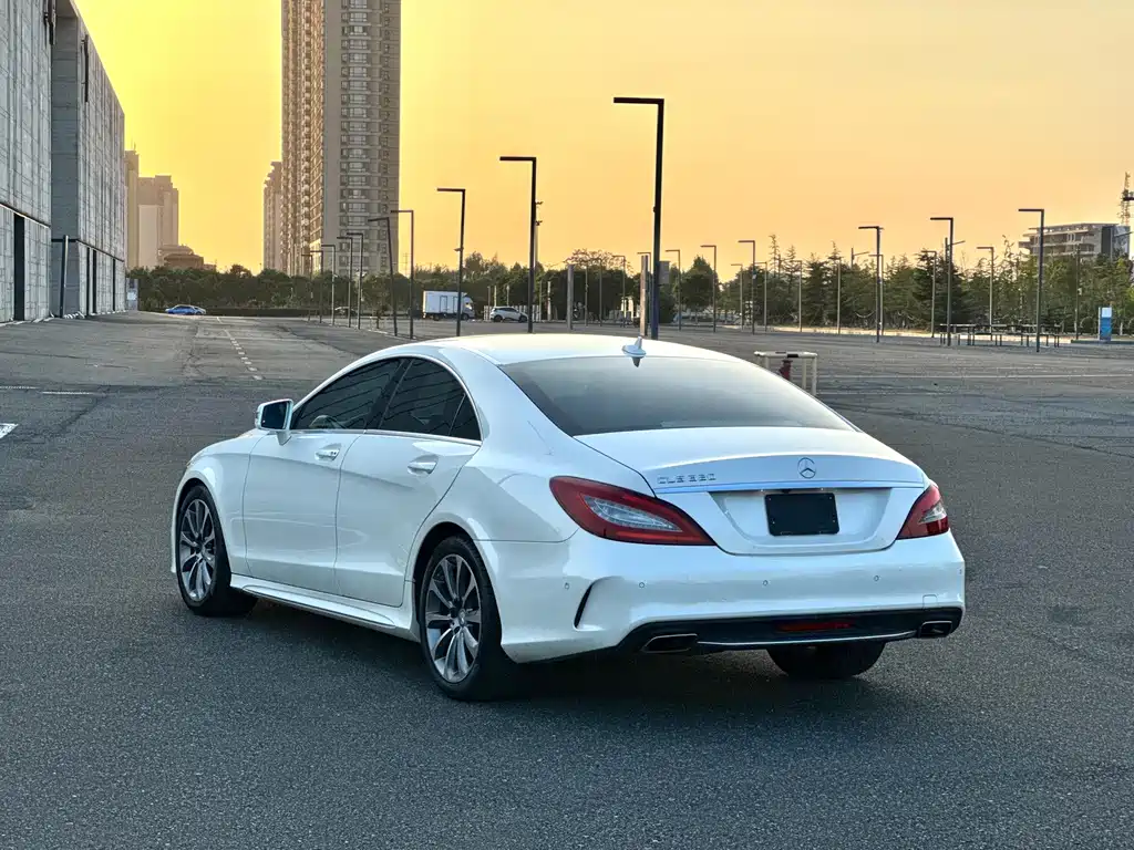 Mercedes-Benz CLS — миниатюра 4