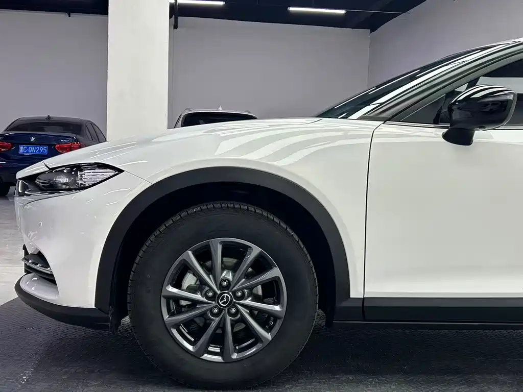 MAZDA CX 4