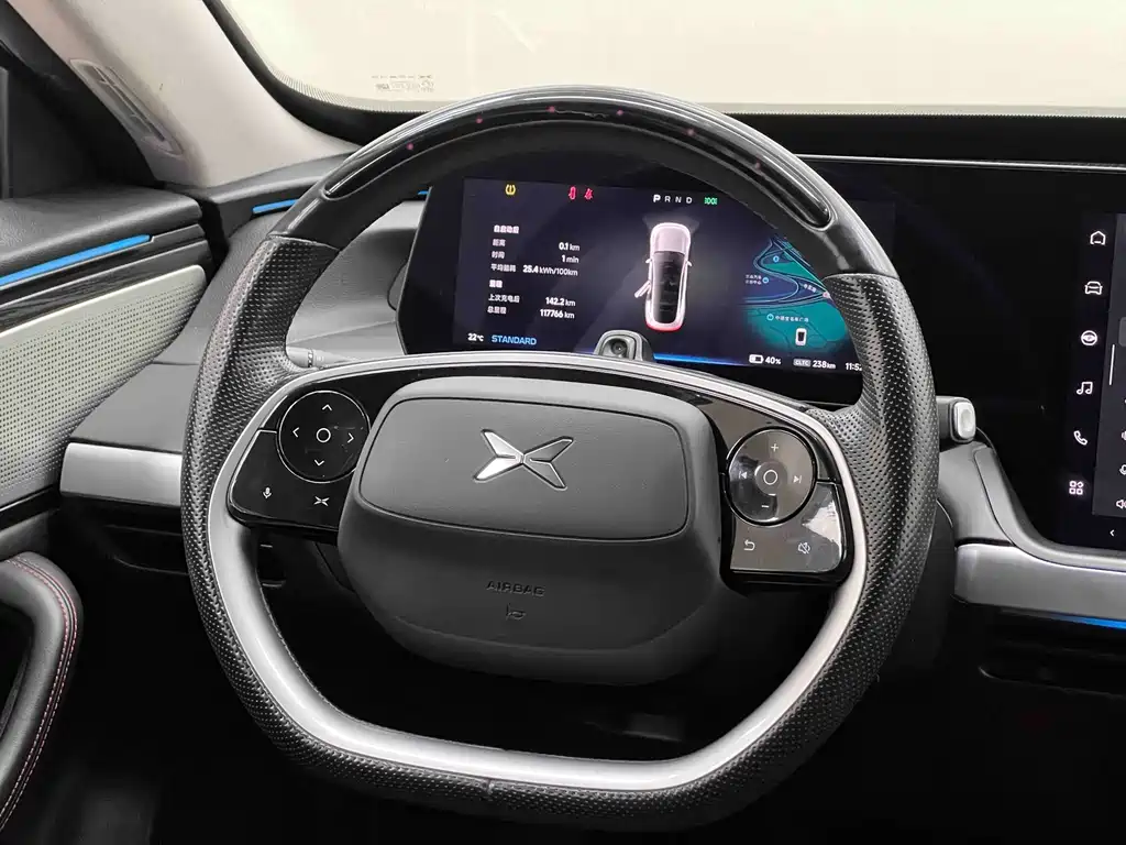 XPeng P7 — миниатюра 20