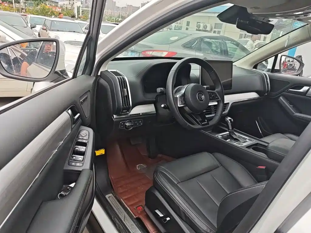 BYD Tang — миниатюра 16