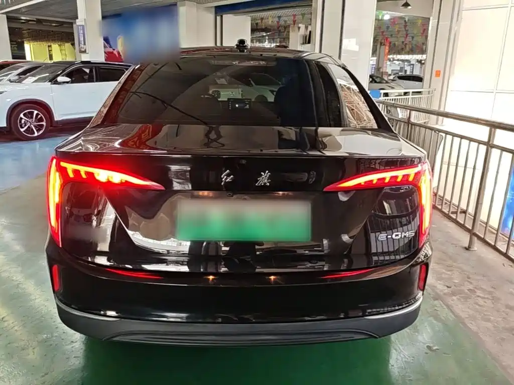 Hongqi Hongqi E-QM5 — миниатюра 6