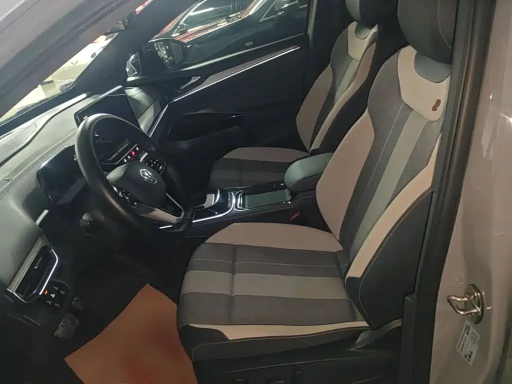 Volkswagen ID.4 Crozz — миниатюра 15