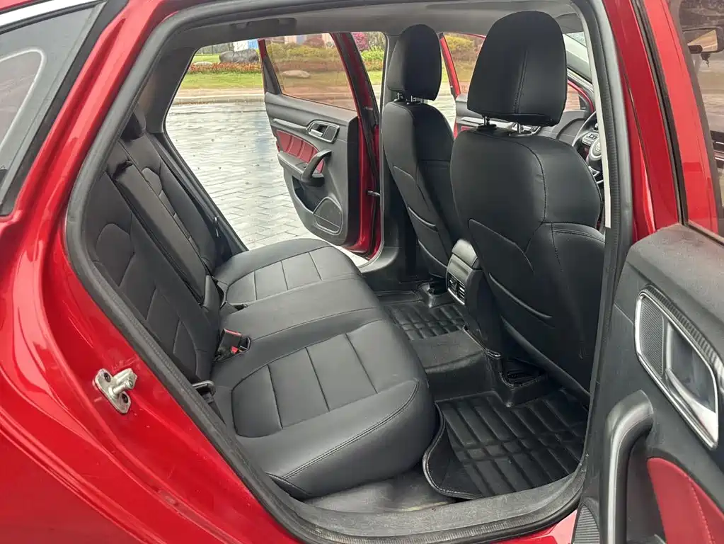 MG MG6 — миниатюра 14