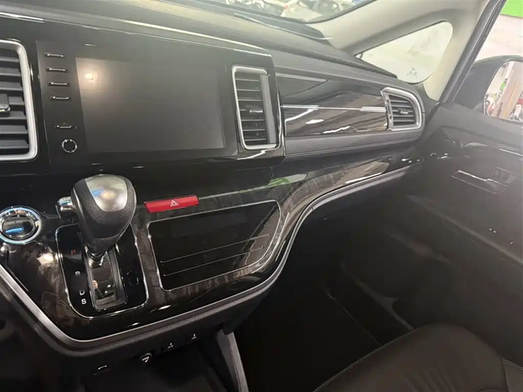 Honda Elysion 2019 2.0L Luxury