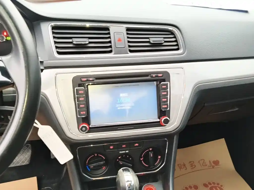 Volkswagen Lavida — миниатюра 13