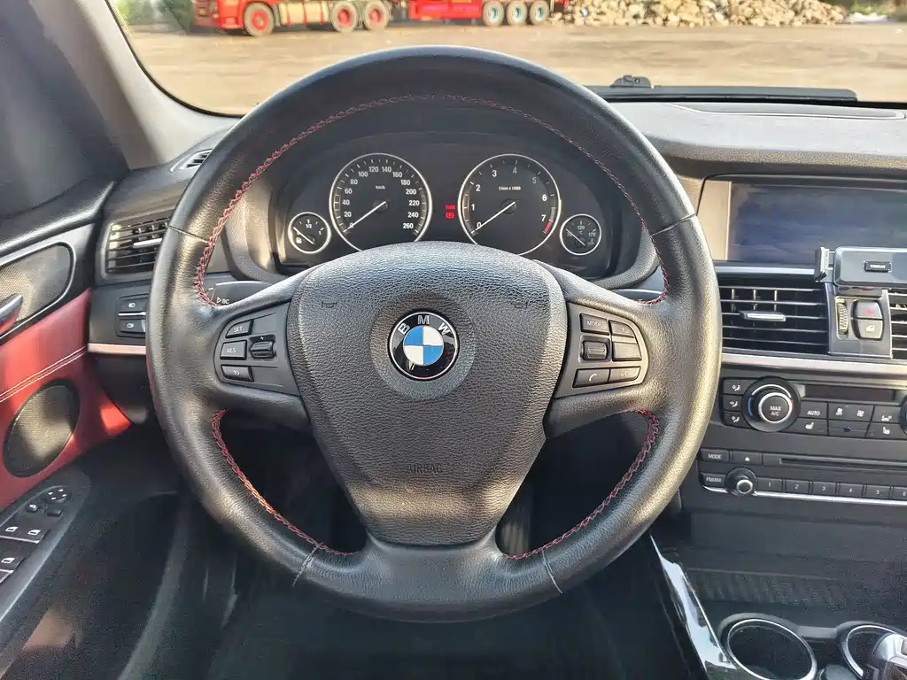 BMW X3 (Import) — миниатюра 15