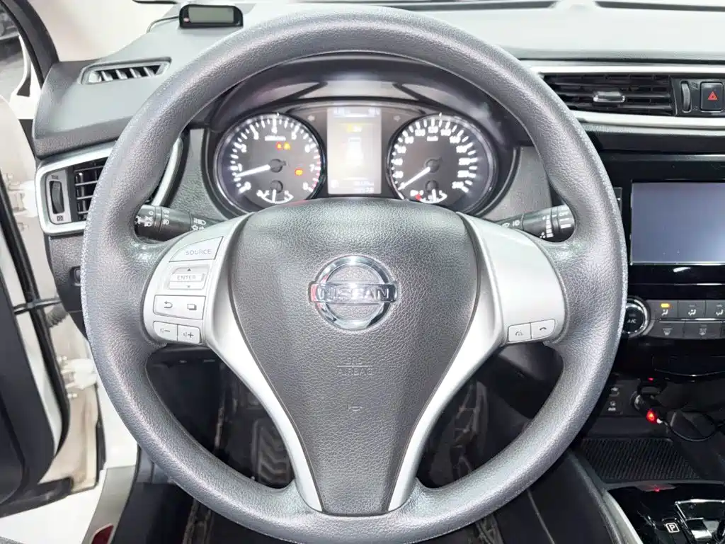 Nissan Qashqai — миниатюра 16