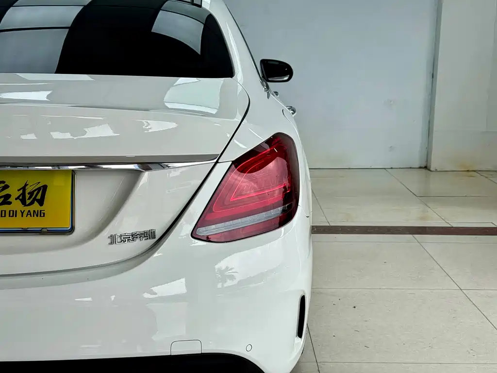 Mercedes-Benz C-Class — миниатюра 24