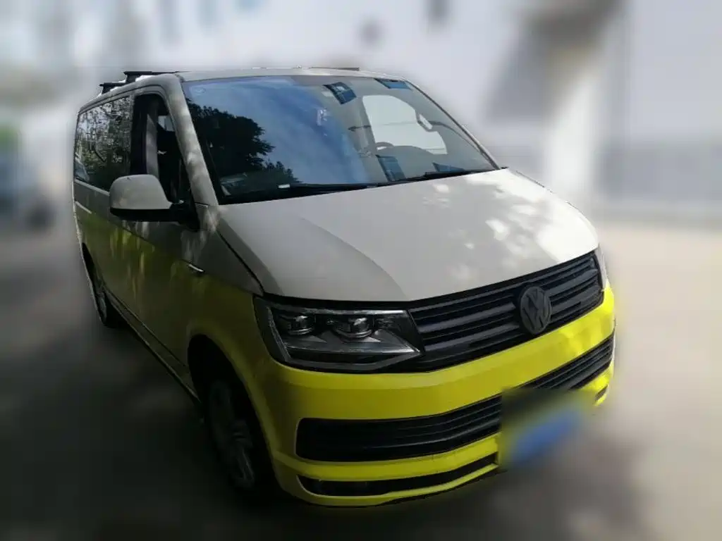 Volkswagen Multivan — миниатюра 6