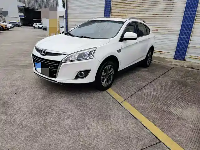 luxgen excellent-6-suv