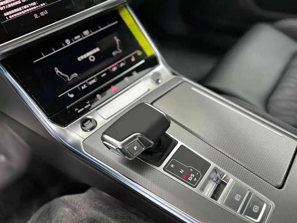 Audi A6L — миниатюра 10