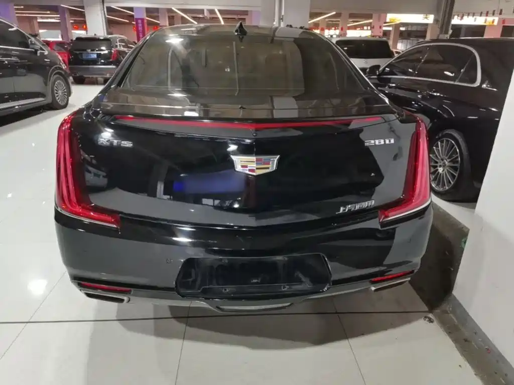 Cadillac XTS — миниатюра 6